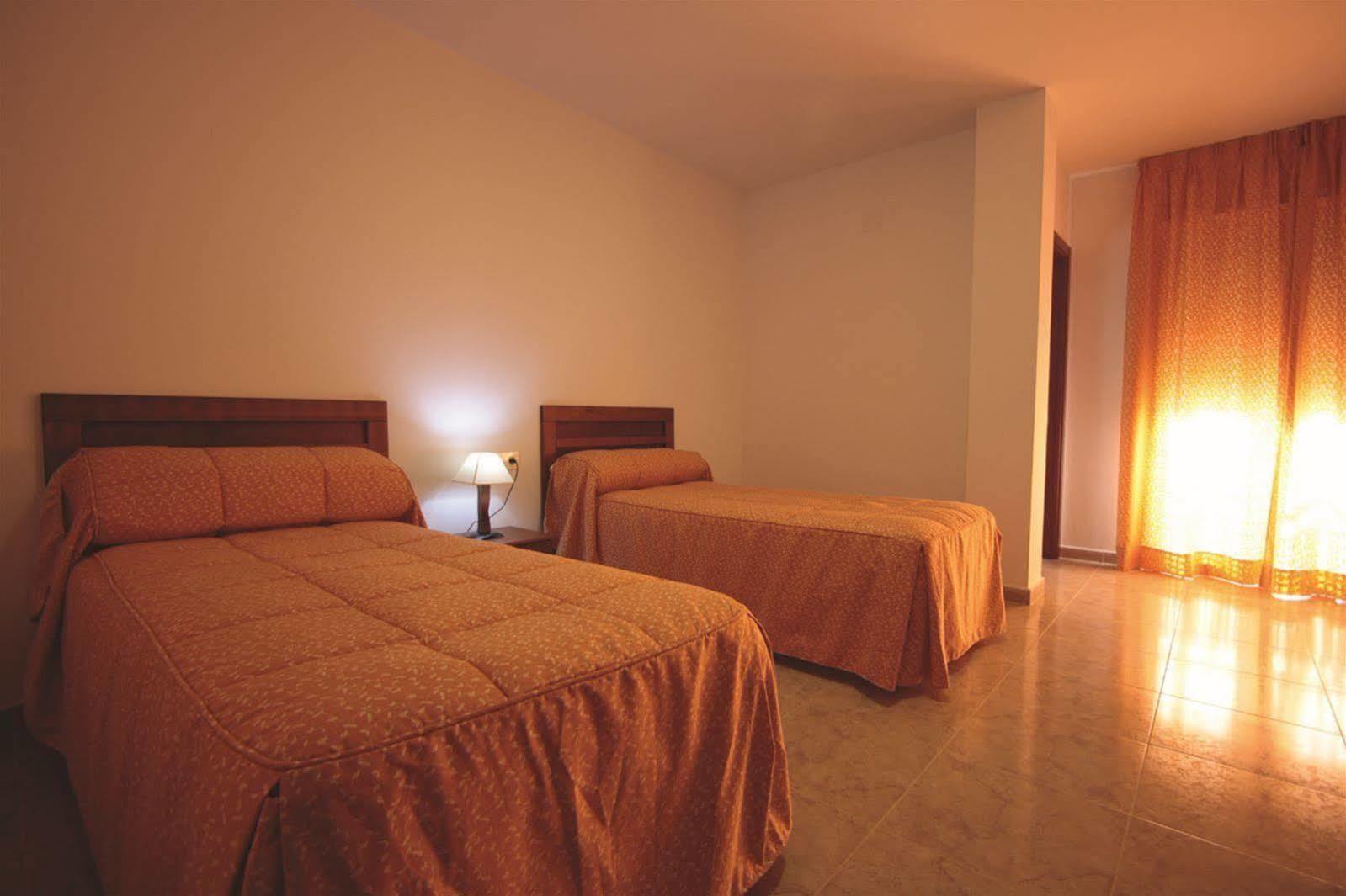 Hotel Balneario Fuentes Del Trampal Carmonita Екстер'єр фото